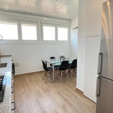 Atico Frente Al Puerto De By Elconserje Apartament *